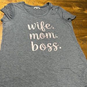 Maurice’s size medium shirt